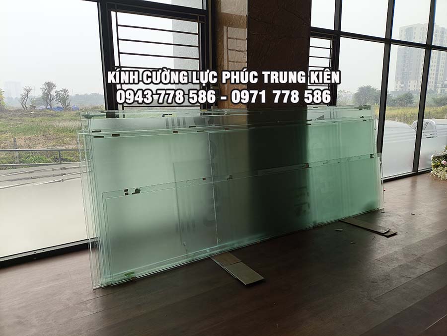 cong-nhan-thao-kinh-tai-cong-trinh